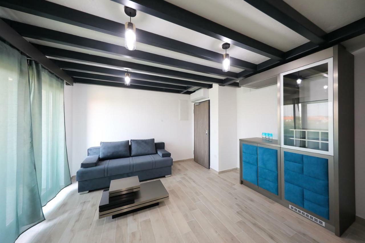 Boutique Residence Cosmopolis 1 Bibinje Buitenkant foto