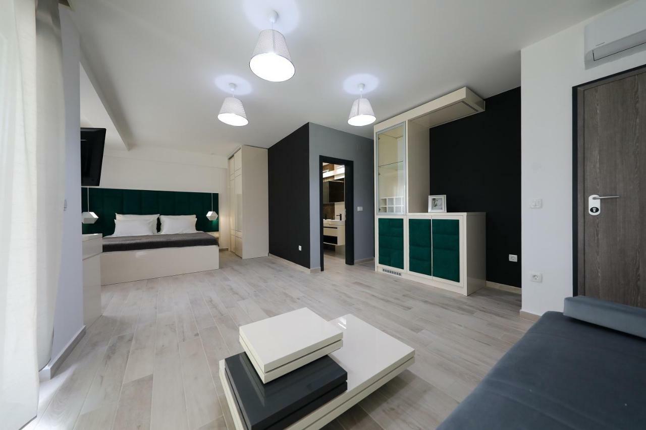 Boutique Residence Cosmopolis 1 Bibinje Buitenkant foto