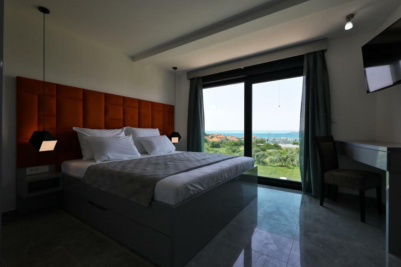 Boutique Residence Cosmopolis 1 Bibinje Buitenkant foto