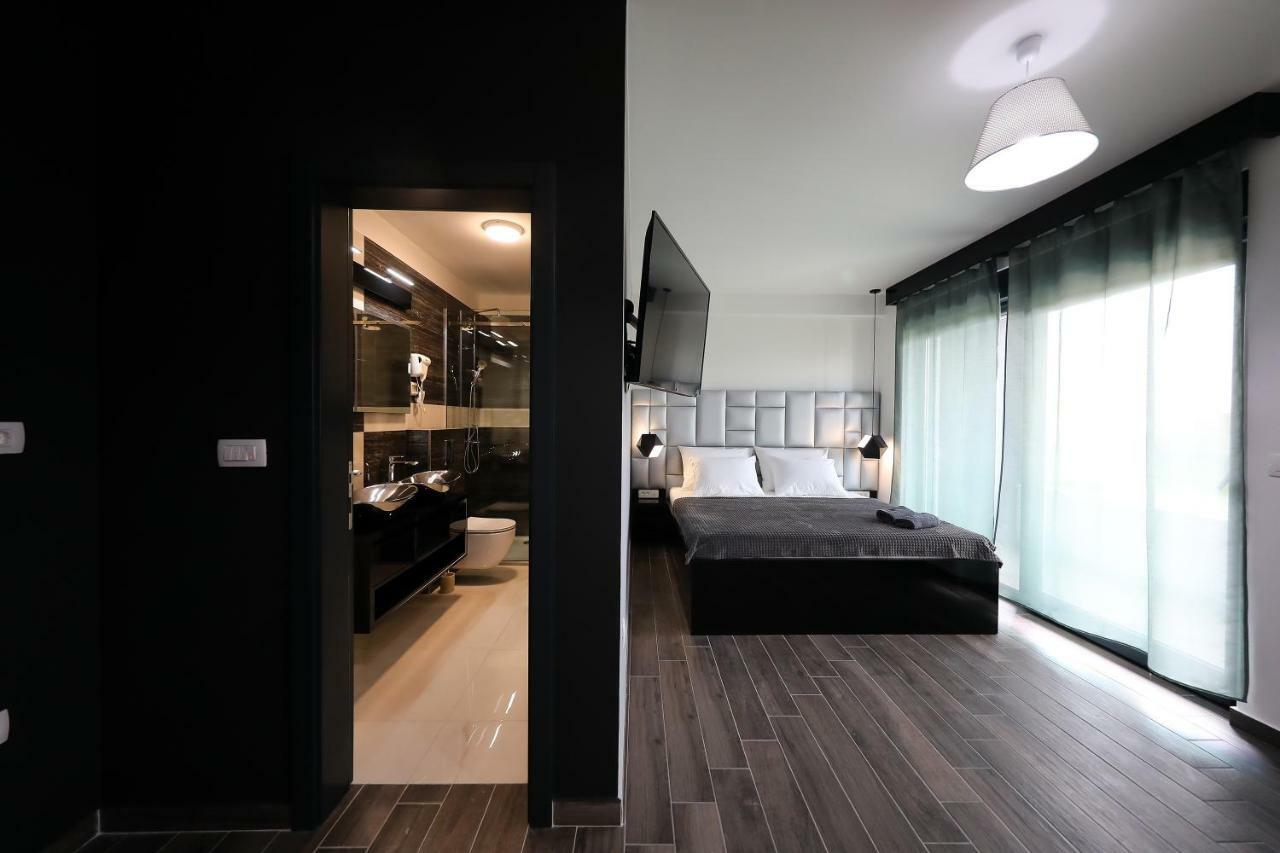 Boutique Residence Cosmopolis 1 Bibinje Buitenkant foto
